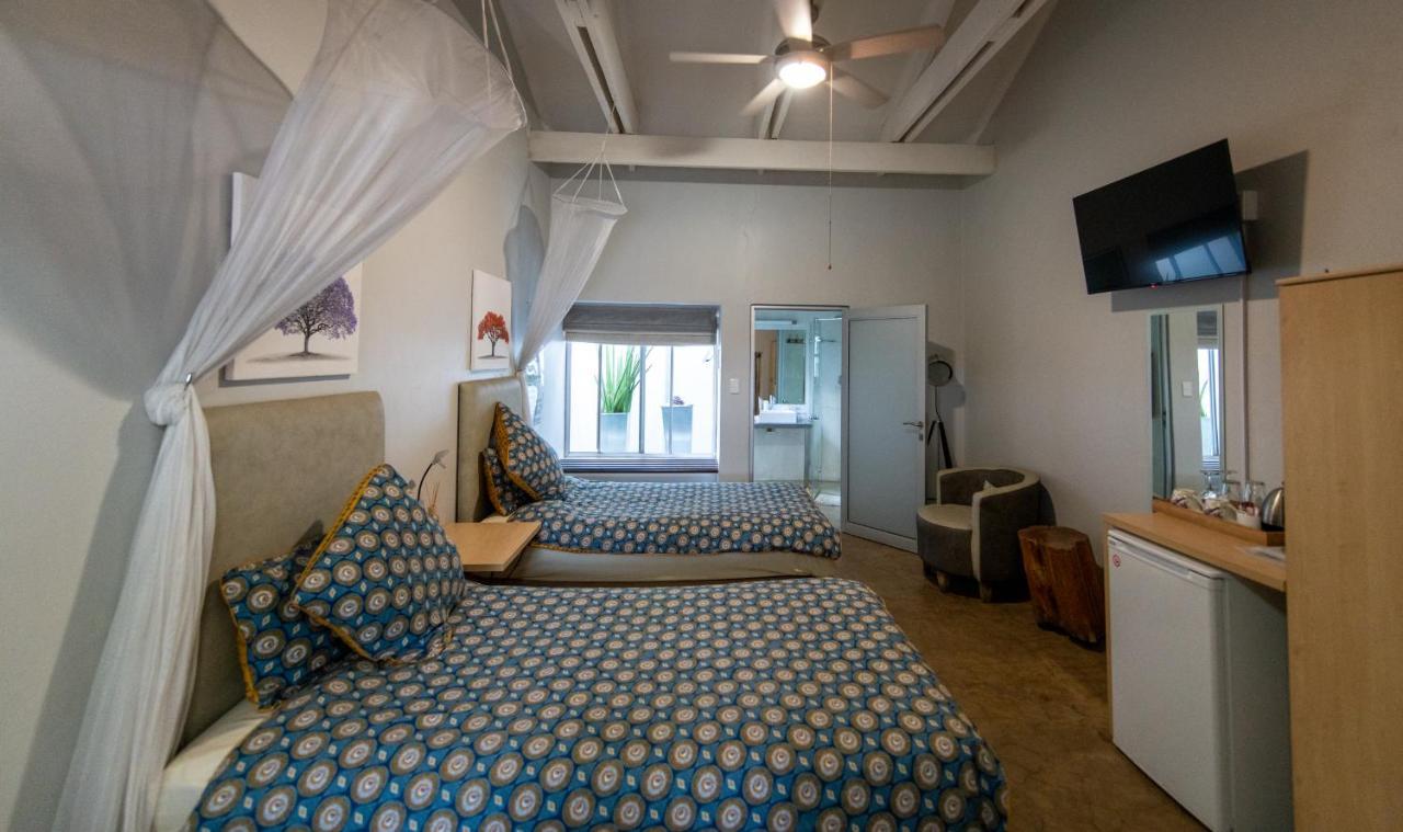 Vondelhof Guesthouse Windhoek Exterior foto