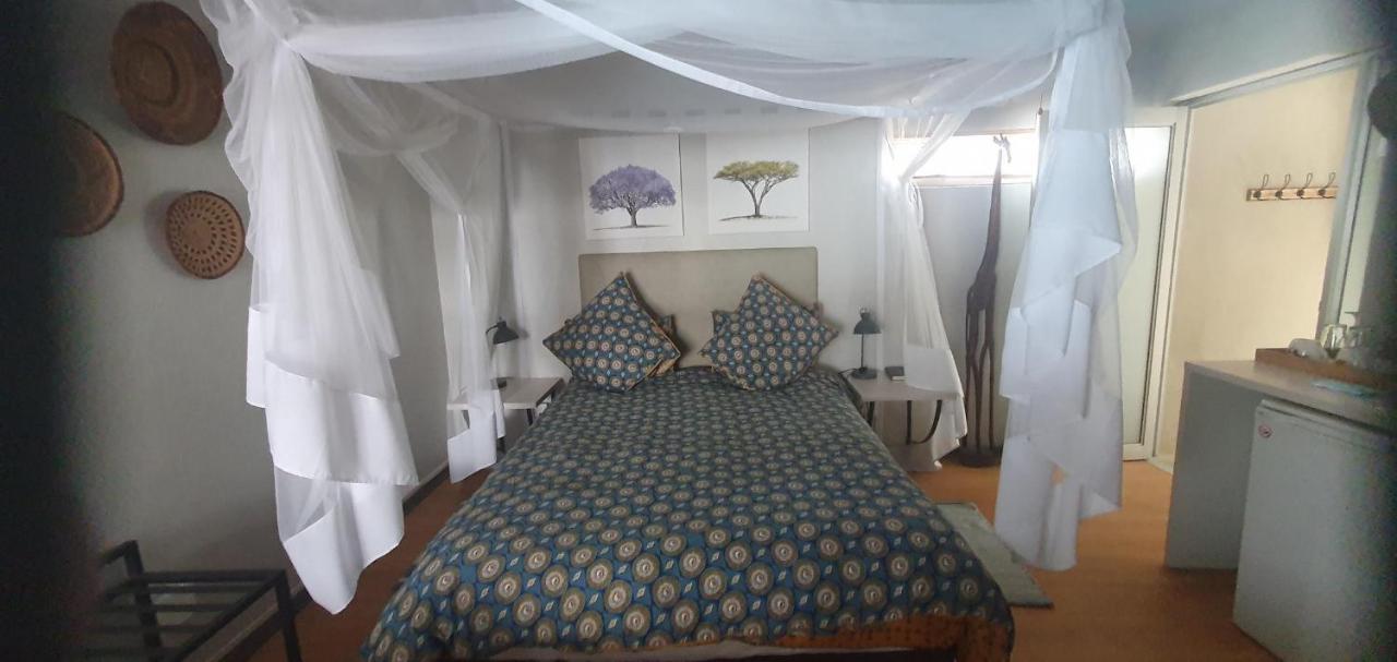 Vondelhof Guesthouse Windhoek Exterior foto